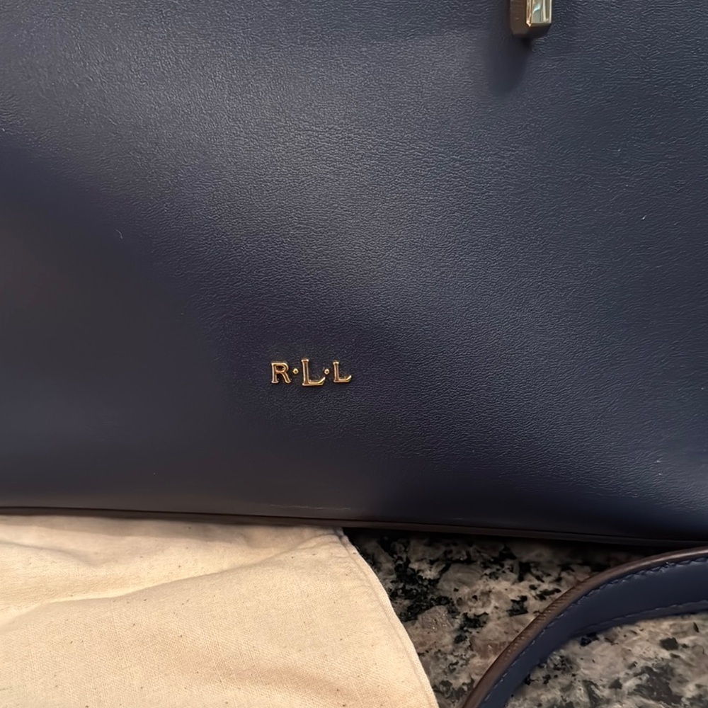 Ralph Lauren Marine Blue Dryden Debby leather Med Bucket Bag adj Strap NWT - Picture 3 of 15